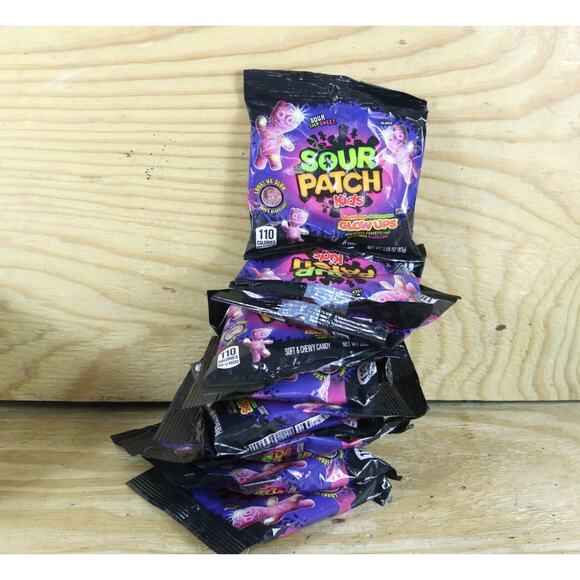 New Sour Patch Kids Bulk 12 Strawberry Watermelon Glow Ups Limitied Edition - Picture 1 of 3